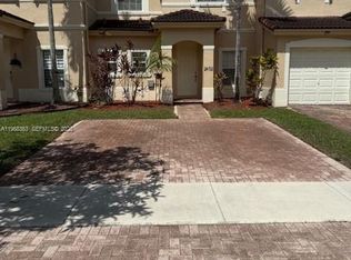 Floridian Isles, Homestead, FL 33033