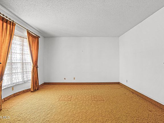 5th image of 10337 Galahad Dr