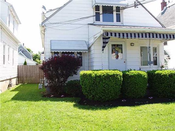 2nd image of 527 22nd St