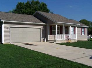 413 Water St, Ligonier, IN 46767