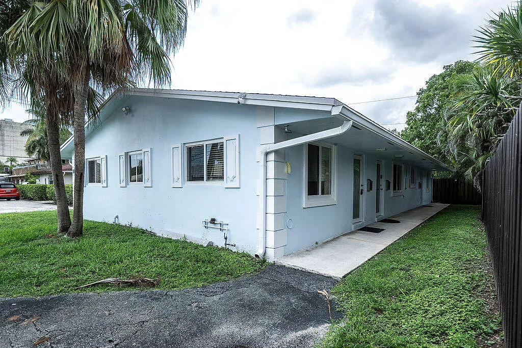 1 bed, 1.0 bath, 600 sqft, $1,600 — Photo 1