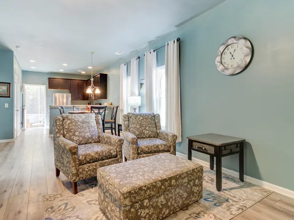 126 Chaste Tree Cir, Goose Creek, SC 29445