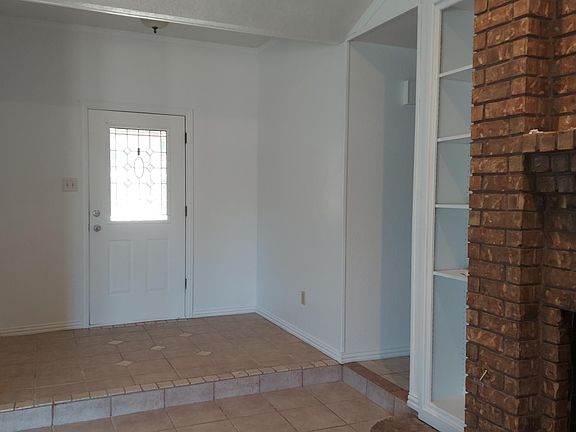5th image of 200 James St