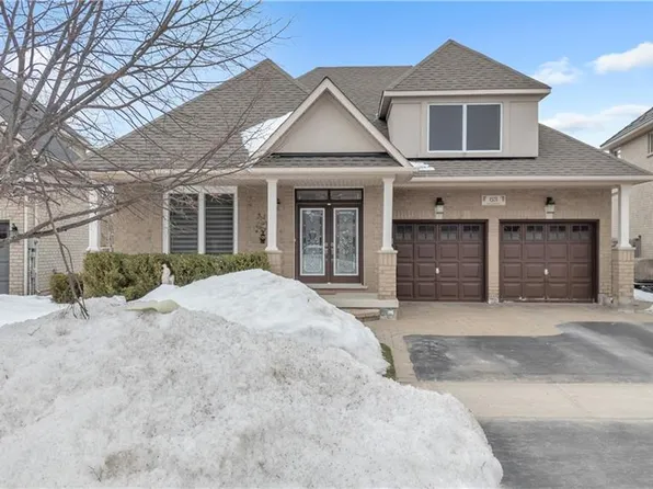 63 Empire Dr, Barrie, ON L4M 0A1