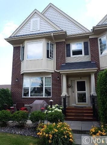 1st image of 13800 53rd Ave N APT 9