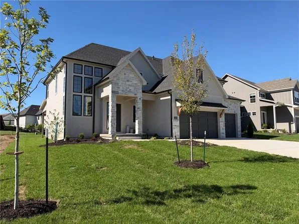 18504 Windsor St, Overland Park, KS 66085