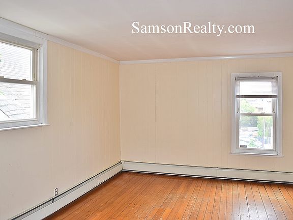 3rd image of 275 Wickenden St #3