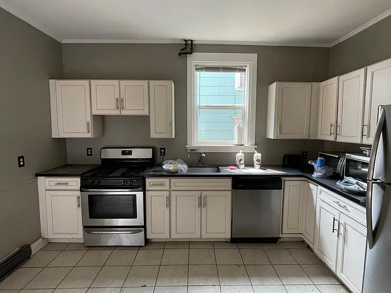 128 Hudson St #128 — Photo 6