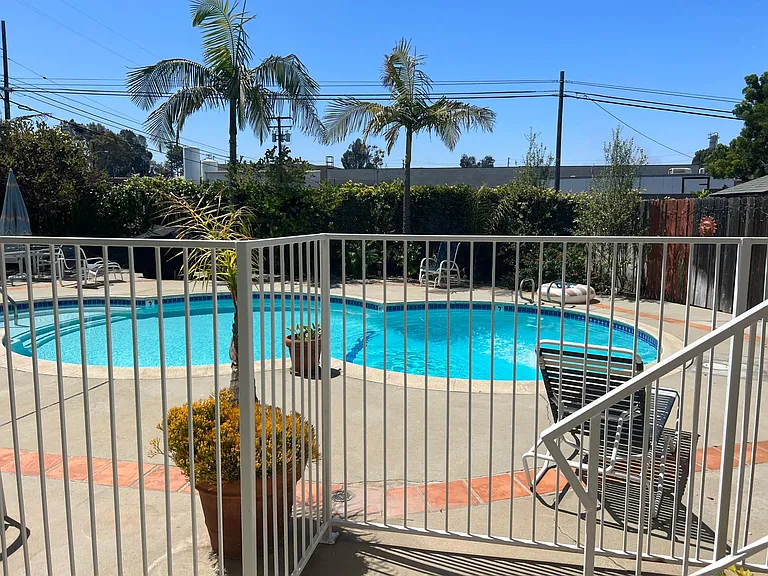 204 Lomita St #14 — Photo 7