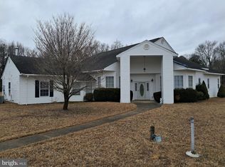 334 Rivers Edge Rd, Newtown, VA 23126