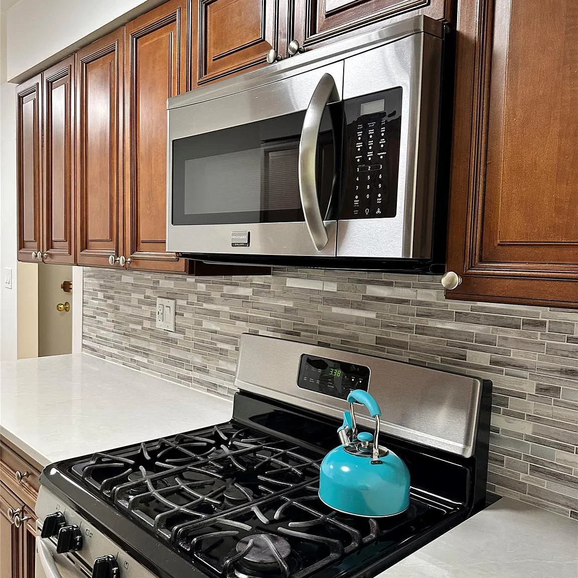 1 bed, 1.0 bath, 825 sqft, $2,275 — Photo 3