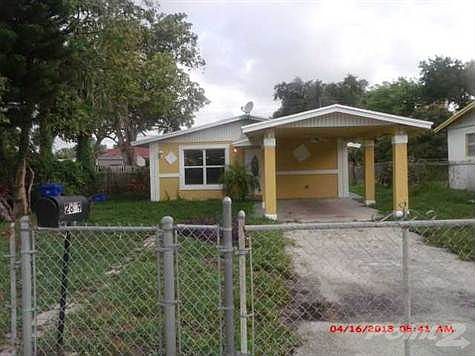 2nd image of 2859 NW 8th St