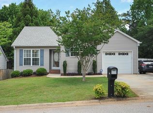 349 Riverside Chase Cir, Greer, SC 29650