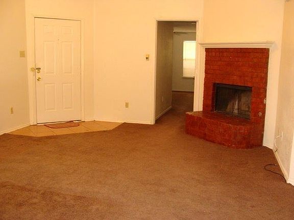 4th image of 5203 Whitehaven Dr