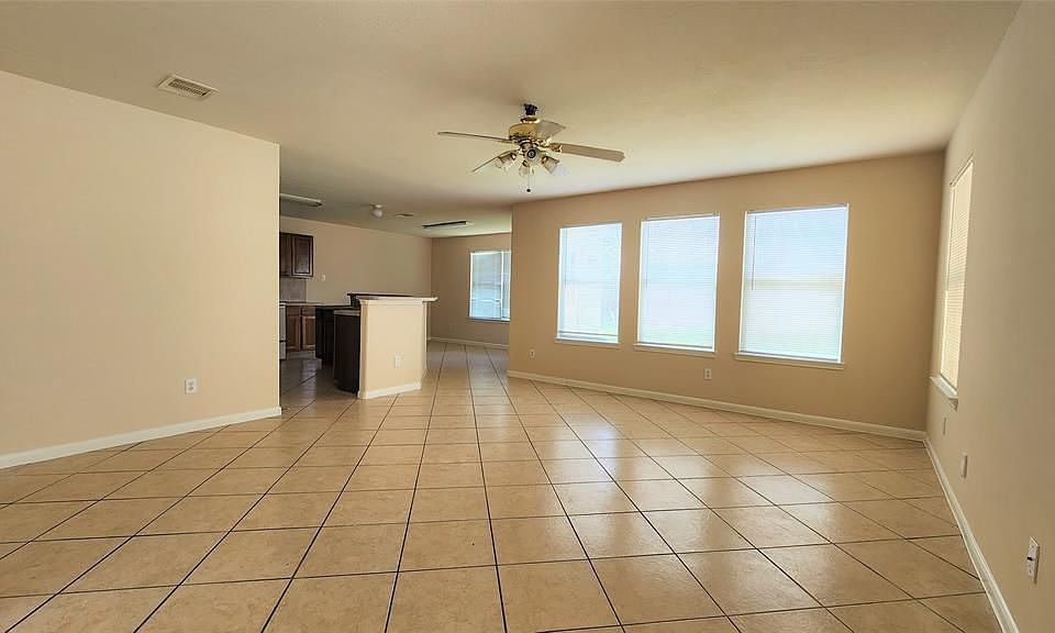 1st image of 618 Heatherton Hill Ln