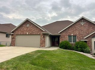 714 Skyview Cir, Norfolk, NE 68701