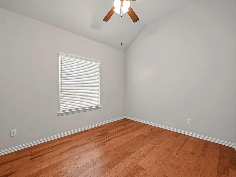 4229 Canadian River Dr — Photo 16