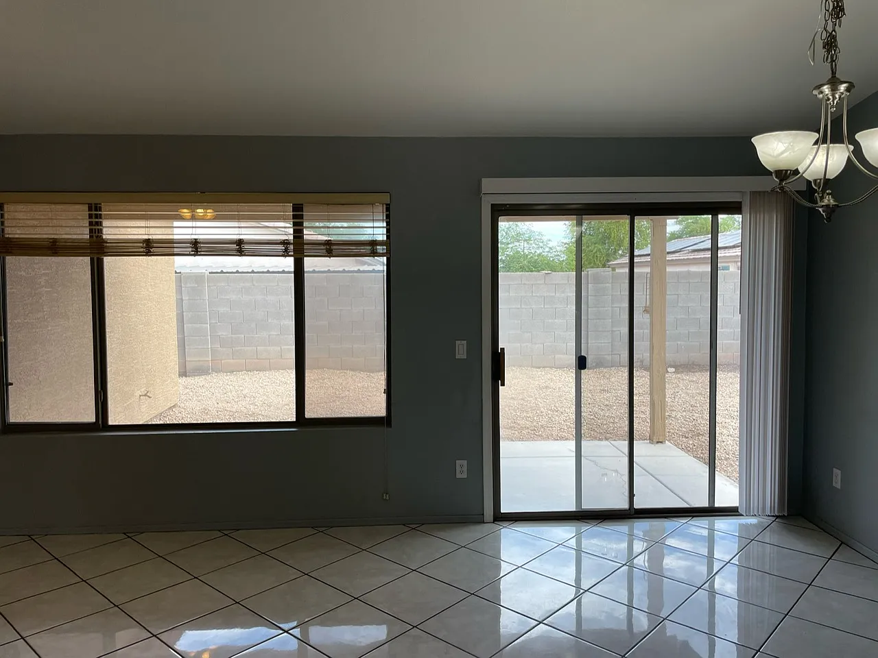 3 bed, 1309 sqft, $1,640 — Photo 1