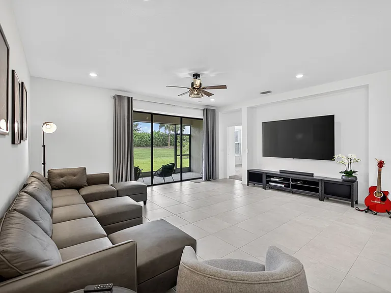 16426 Paynes Mill Dr — Photo 25