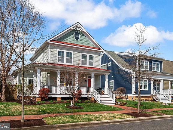 3rd image of 8050 Easton Village Dr