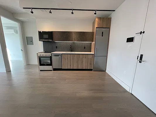 Rented by City Vista Inc | media 2