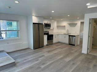 3241 23rd St #1, San Francisco, CA 94110