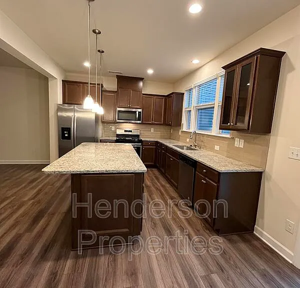 9254 Glenburn Ln — Photo 3