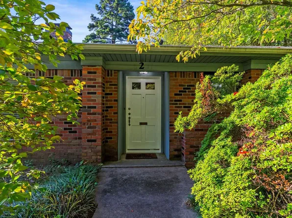 2 Shannon Dr, Little Rock, AR 72207