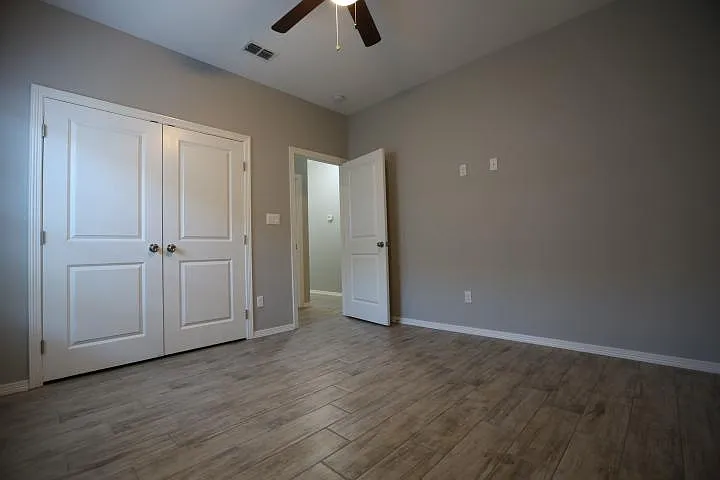 1404 W Heritage Dr #2 — Photo 7