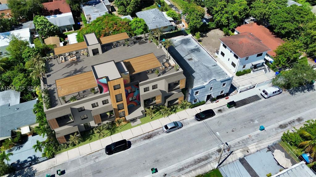 255 NW 32nd St, Miami, FL - View 3