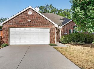 912 Cole Ave, Denton, TX 76208