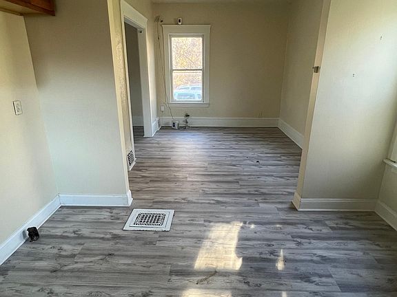 3rd image of 2084 W 81st St #2