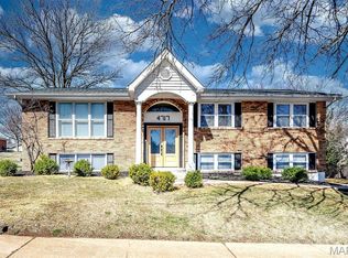 4717 Langwood Ct, Saint Louis, MO 63129