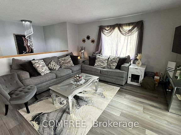 2nd image of 13 Pearl St