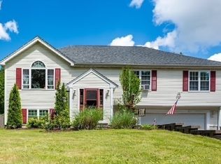 1241 Sharps Lot Rd, Swansea, MA 02777
