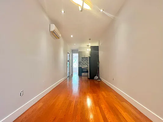 Rented by Doorway NYC, LLC | media 21