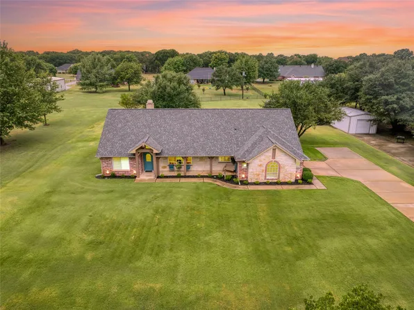 510 Highland Rd, Springtown, TX 76082
