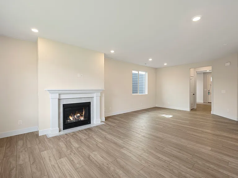 5399 Century Pl NE — Photo 5