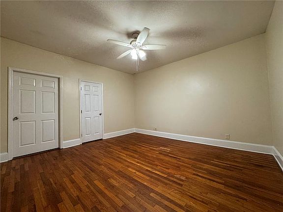 4th image of 1637 Columbia Dr