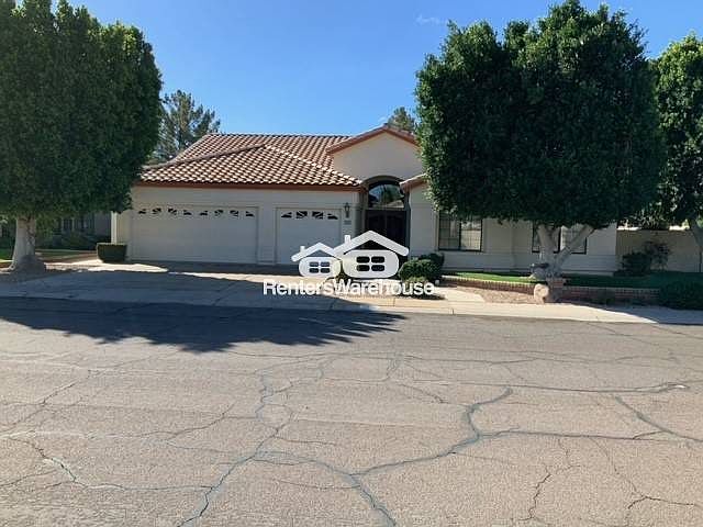 2nd image of 1837 E Cascade Dr