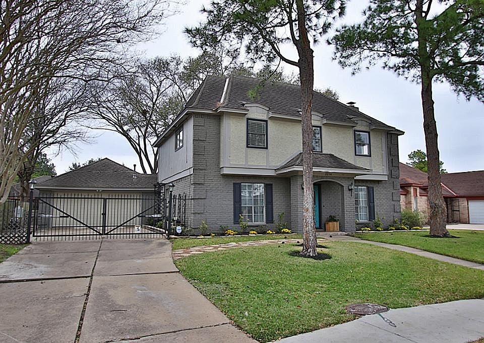 1st image of 2238 Woodland Park Dr