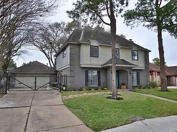 2238 Woodland Park Dr, Houston, TX 77077
