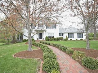 9 Neffwold Ct, Saint Louis, MO 63122