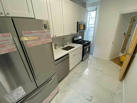 3rd image of 25-31 43rd St #2B