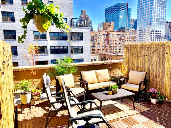 320 East 65th Street image 1 of 7