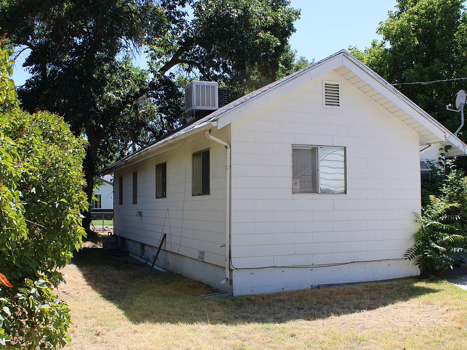 2nd image of 364 Dan St
