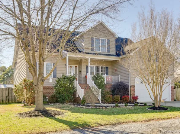 4 Willow Rd, Hampton, VA 23664