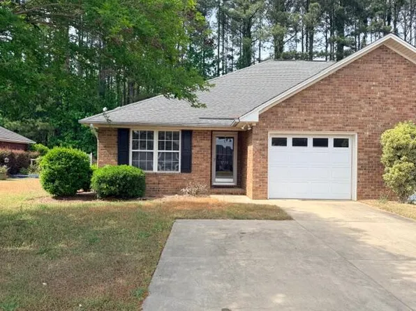 3720 Beacon Dr, Sumter, SC 29154