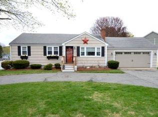 26 Anna Rd, Woburn, MA 01801