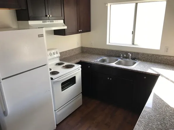 1051 Rock Springs Rd APT 242, Escondido, CA 92026